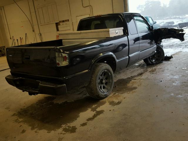 1GCCS19W0Y8160462 - 2000 CHEVROLET S TRUCK S1 BLACK photo 4