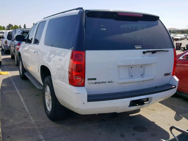 1GKS2HE34BR190795 - 2011 GMC YUKON XL K WHITE photo 3