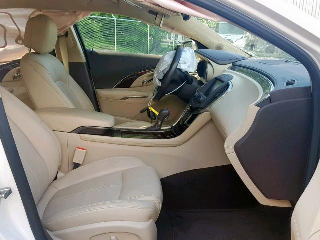 1G4GB5G33EF215510 - 2014 BUICK LACROSSE WHITE photo 5