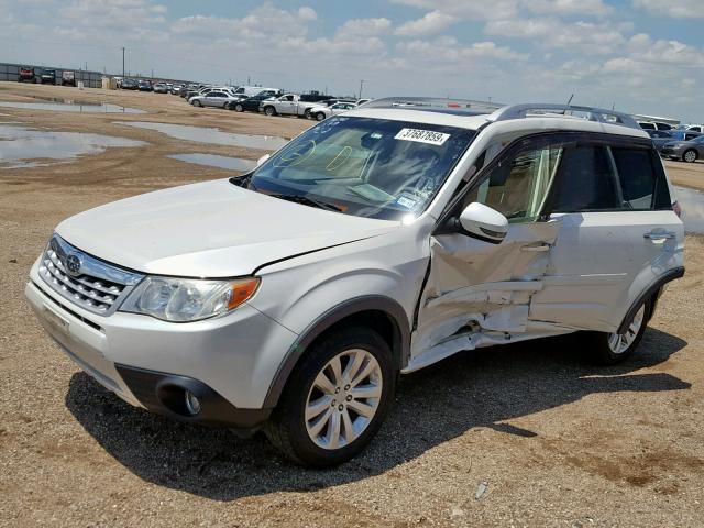 JF2SHBGC1CH423366 - 2012 SUBARU FORESTER T WHITE photo 2