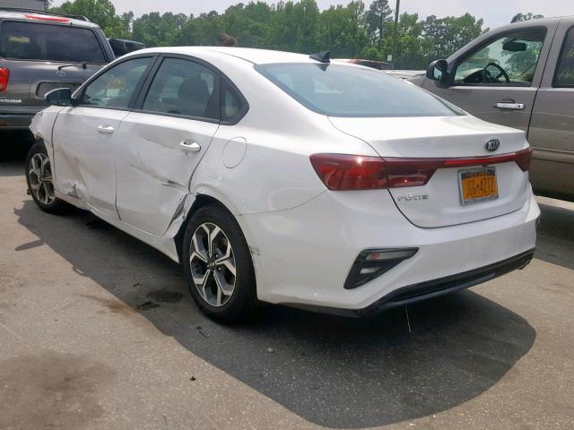 3KPF24ADXKE087073 - 2019 KIA FORTE FE WHITE photo 3