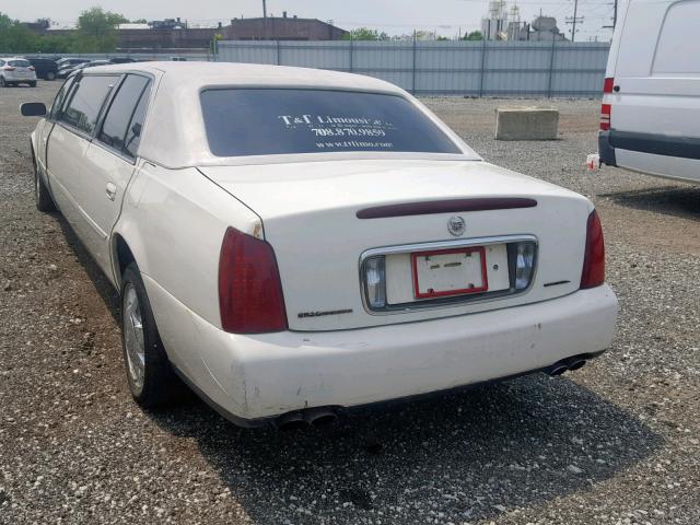 1GEEH90Y32U550577 - 2002 CADILLAC PROFESSION WHITE photo 3