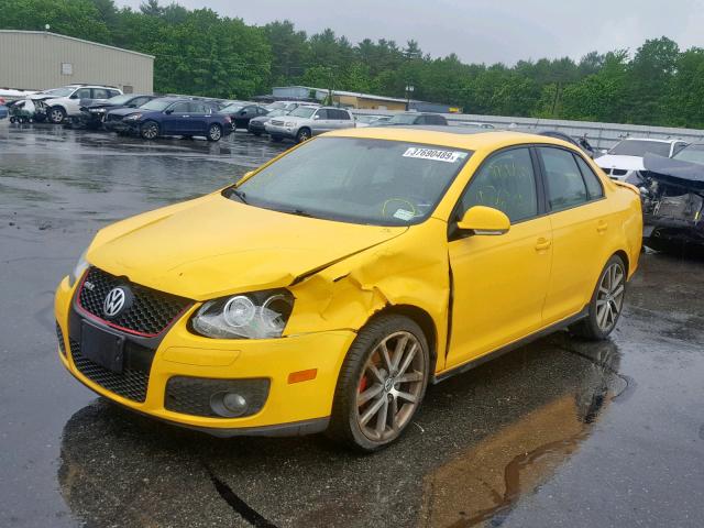 3VWWJ71K47M176201 - 2007 VOLKSWAGEN JETTA GLI YELLOW photo 2