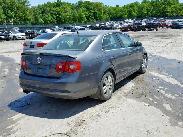 3VWEF71K07M185118 - 2007 VOLKSWAGEN JETTA WOLF GRAY photo 4