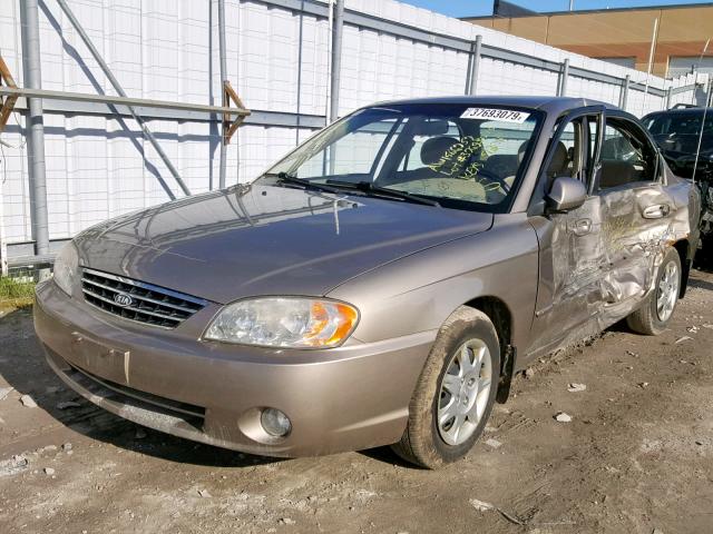 KNAFB121345313131 - 2004 KIA SPECTRA BA BEIGE photo 2