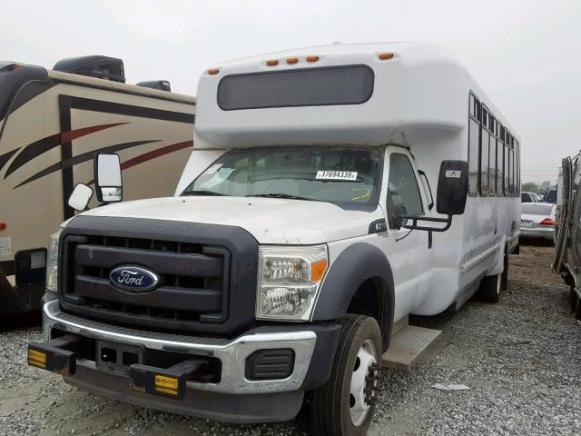 1FDGF5GY5DEA64450 - 2013 FORD F550 SUPER WHITE photo 2