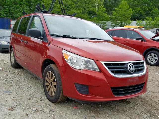 2V8HW44109R579624 - 2009 VOLKSWAGEN ROUTAN S RED photo 1