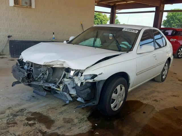 1N4DL01D5WC111702 - 1998 NISSAN ALTIMA XE WHITE photo 2