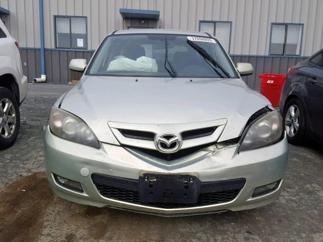 JM1BK343X81162927 - 2008 MAZDA 3 HATCHBAC GREEN photo 9