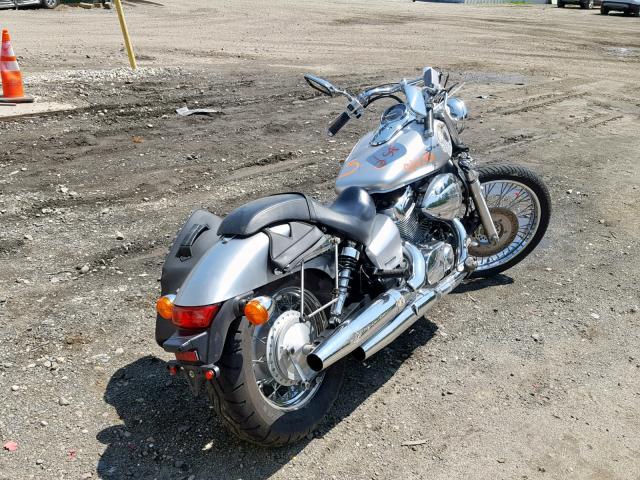 JH2RC53028K110014 - 2008 HONDA VT750 C2 SILVER photo 4