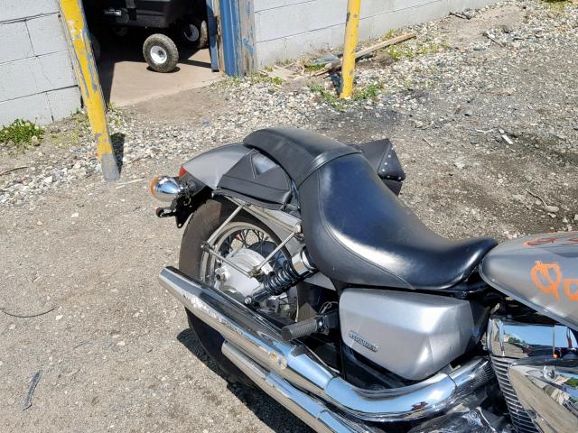 JH2RC53028K110014 - 2008 HONDA VT750 C2 SILVER photo 6