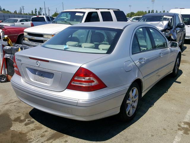 WDBRF54H67A943662 - 2007 MERCEDES-BENZ C 280 SILVER photo 4