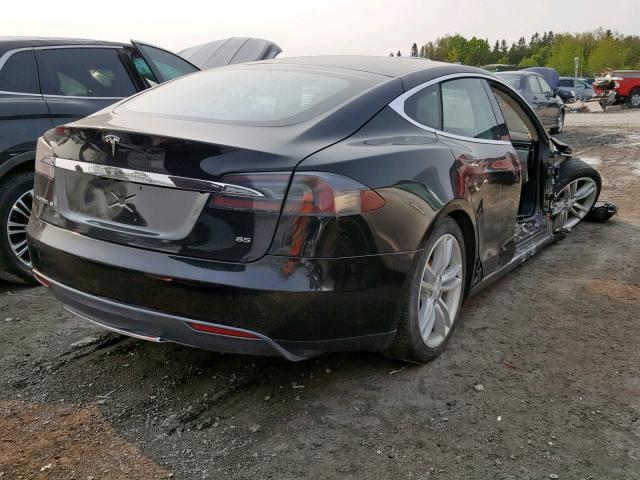 5YJSA1DN9DFP22866 - 2013 TESLA MODEL S Սև լուսանկար 4