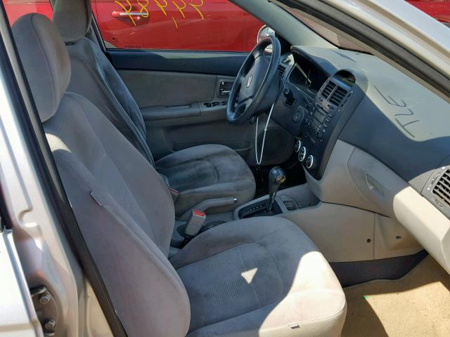 KNAFE221795650552 - 2009 KIA SPECTRA EX SILVER photo 5