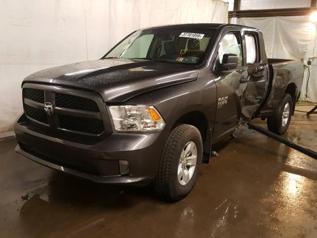 1C6RR7FG6KS533706 - 2019 RAM 1500 CLASS GRAY photo 2