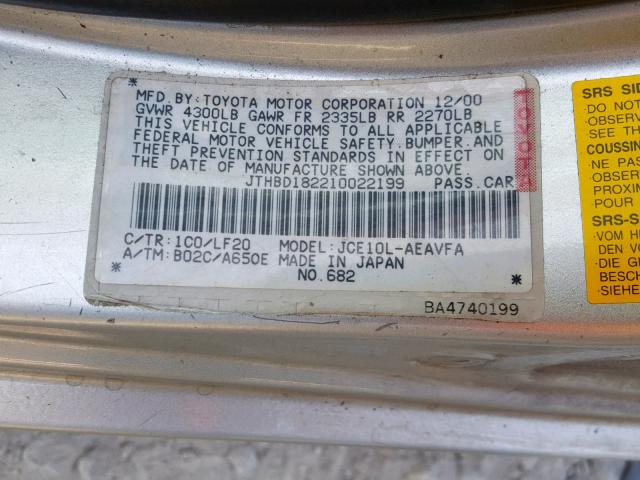 JTHBD182210022199 - 2001 LEXUS IS 300 SILVER photo 10