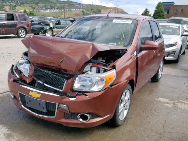 KL1TG6DE9BB246142 - 2011 CHEVROLET AVEO LT BROWN photo 2