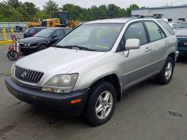 JT6HF10U3Y0111252 - 2000 LEXUS RX 300 SILVER photo 2