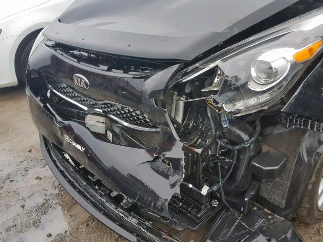 KNAHU8A37E7007246 - 2014 KIA RONDO BLACK photo 9