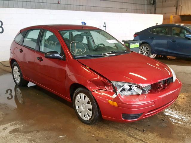 3FAFP37N85R129870 - 2005 FORD FOCUS ZX5 RED photo 1