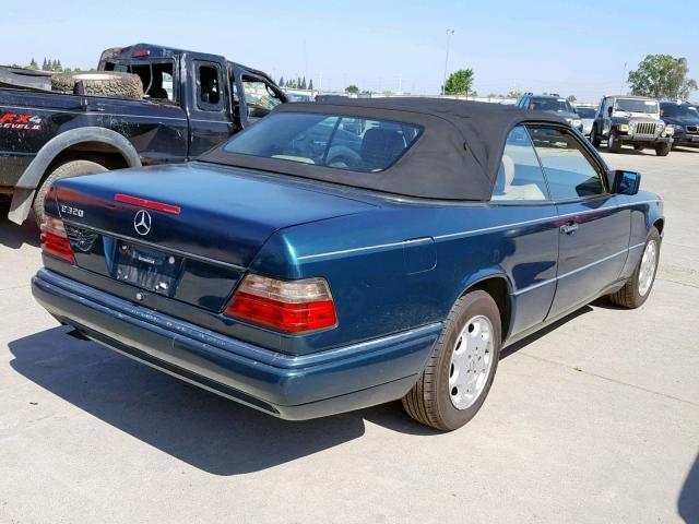 WDBEA66E7SC267886 - 1995 MERCEDES-BENZ E 320 GREEN photo 4