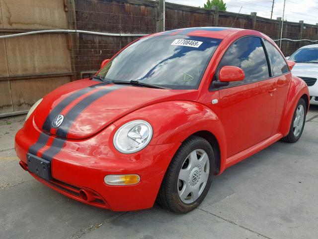 3VWCA21C2YM415387 - 2000 VOLKSWAGEN NEW BEETLE წითელი ფოტო 2
