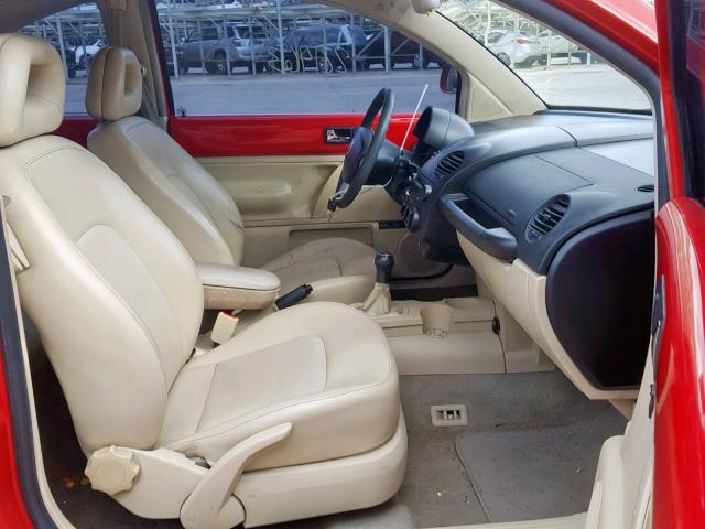 3VWCA21C2YM415387 - 2000 VOLKSWAGEN NEW BEETLE წითელი ფოტო 5