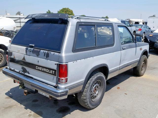 1G8CT18R6G8153551 - 1986 CHEVROLET BLAZER S10 GRAY photo 4