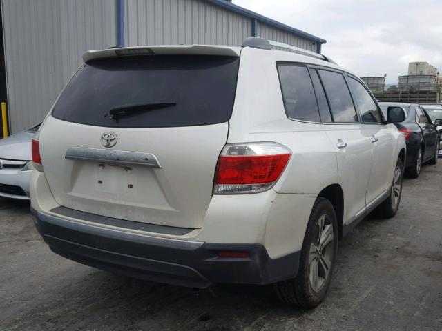 5TDYK3EH3BS033104 - 2011 TOYOTA HIGHLANDER WHITE photo 4