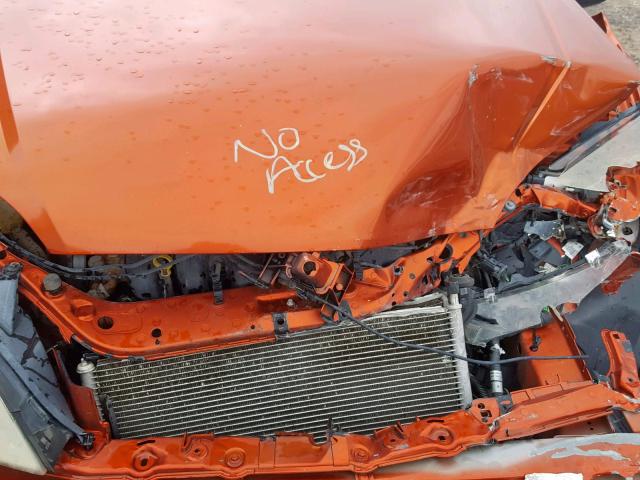 3FAFP37N85R113121 - 2005 FORD FOCUS ZX5 ORANGE photo 7