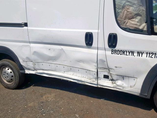 3C6TRVBG2HE547274 - 2017 RAM PROMASTER Белый фото 9