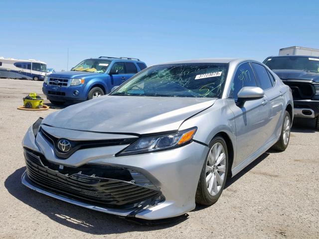 4T1B11HK0JU050226 - 2018 TOYOTA CAMRY L SILVER photo 2