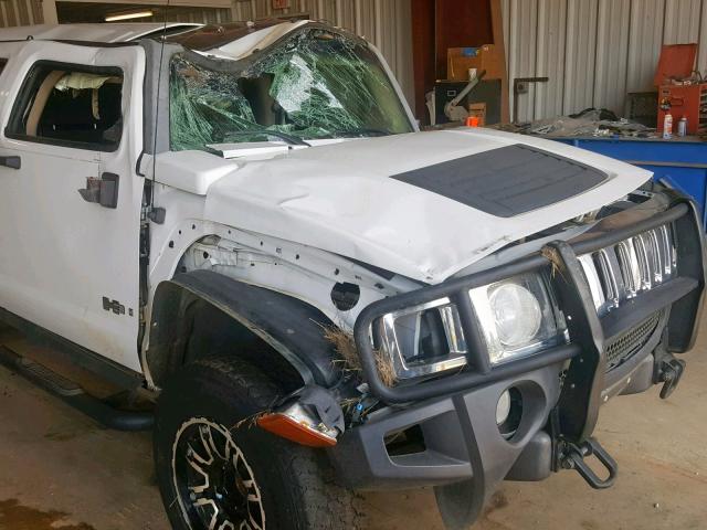 5GTDN136968194118 - 2006 HUMMER H3 WHITE photo 9