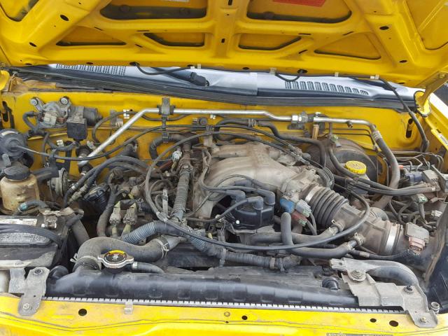 5N1ED28Y2YC546370 - 2000 NISSAN XTERRA XE YELLOW photo 7