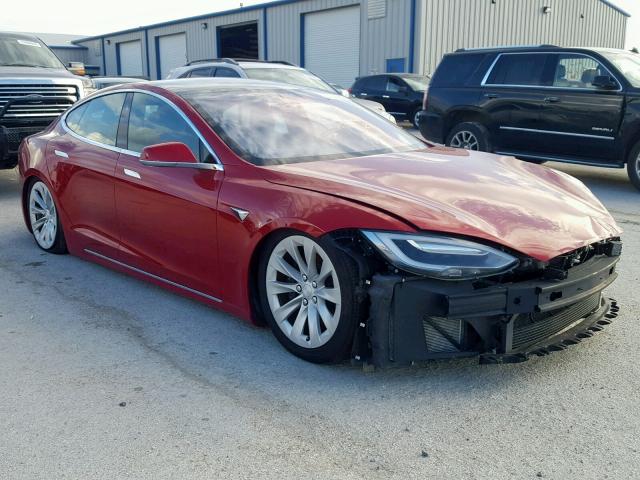 5YJSA1E17HF213151 - 2017 TESLA MODEL S RED photo 1