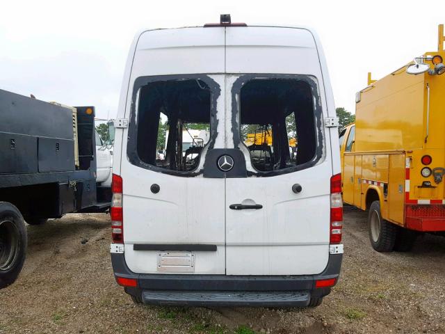 WD3PE7CC7D5780788 - 2013 MERCEDES-BENZ SPRINTER 2 WHITE photo 10