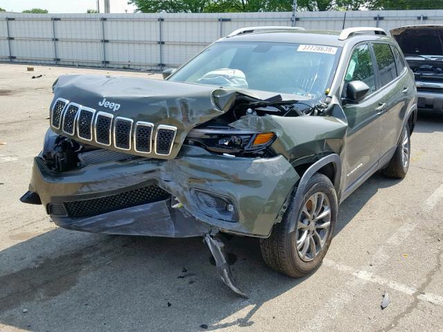 1C4PJMLB9KD295191 - 2019 JEEP CHEROKEE L GREEN photo 2