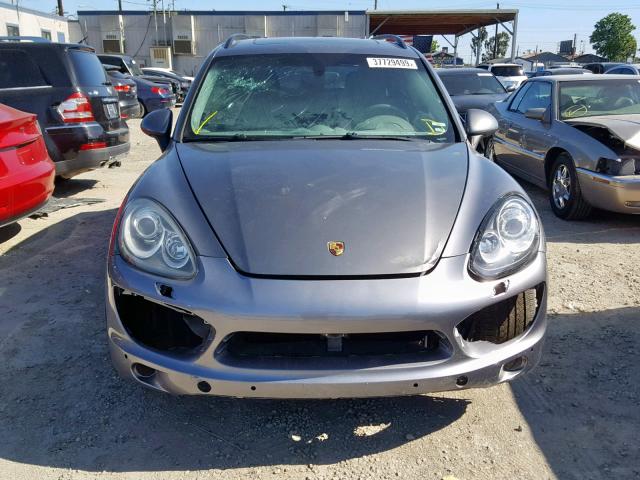 WP1AB2A21BLA43420 - 2011 PORSCHE CAYENNE S GRAY photo 9