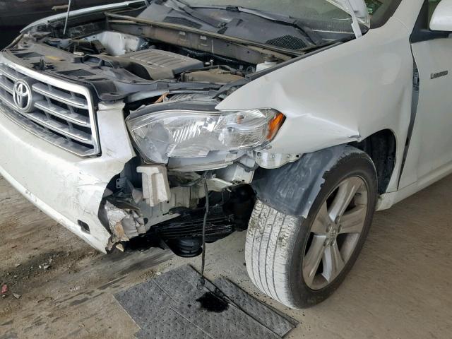 JTEDS42AX92090330 - 2009 TOYOTA HIGHLANDER WHITE photo 9