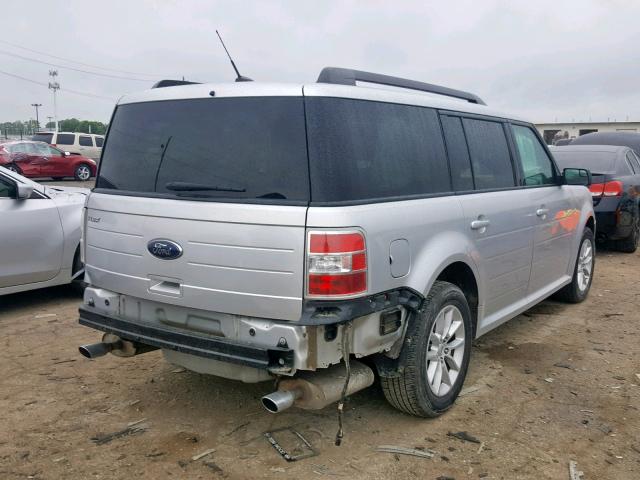 2FMGK5B87EBD39543 - 2014 FORD FLEX SE SILVER photo 4