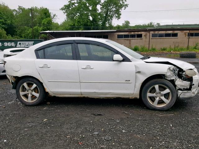 JM1BK123851235456 - 2005 MAZDA 3 S WHITE photo 9