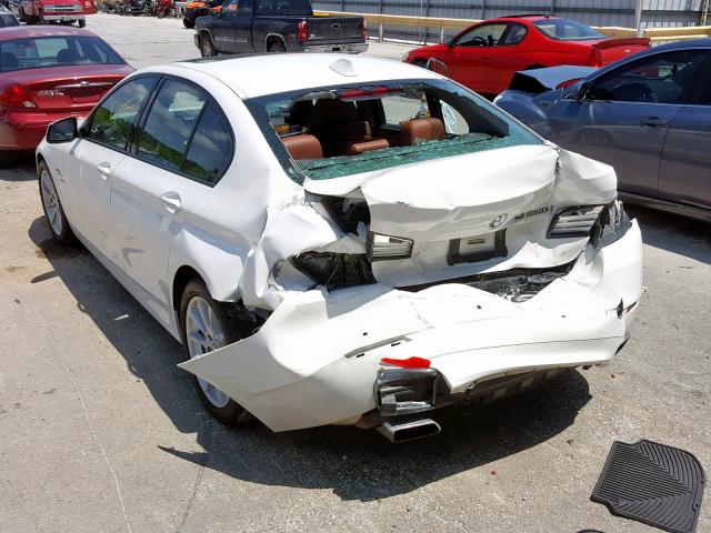 WBAFU9C56BC783656 - 2011 BMW 550 XI WHITE photo 3