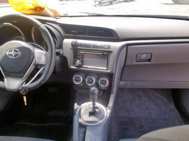 JTKJF5C79C3039318 - 2012 TOYOTA SCION TC 灰色 照片 9