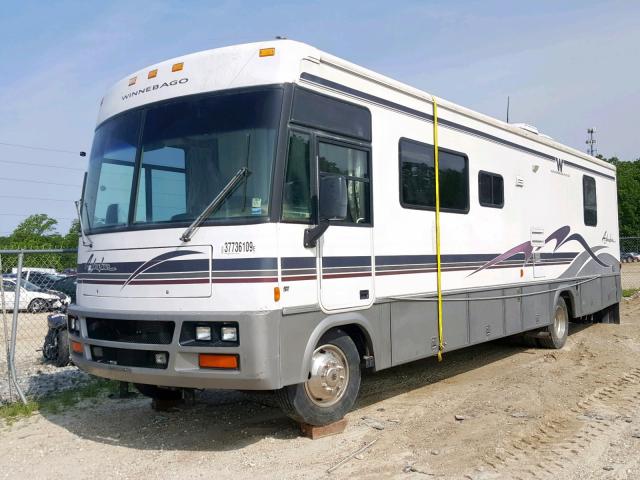 3FCNF53S8XJA15580 - 1999 WINNEBAGO ADVENTURER TAN photo 2