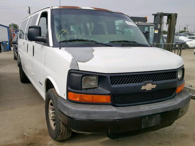 1GAHG39U341207660 - 2004 CHEVROLET EXPRESS G3 WHITE photo 1