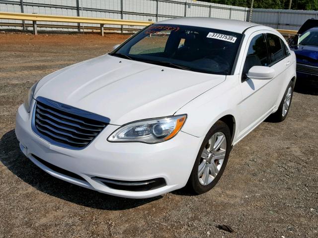 1C3CCBBB2DN734893 - 2013 CHRYSLER 200 TOURIN WHITE photo 2