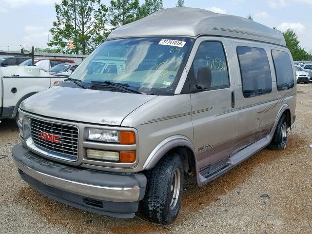 1GDFG15R8Y1175651 - 2000 GMC SAVANA RV GOLD photo 2