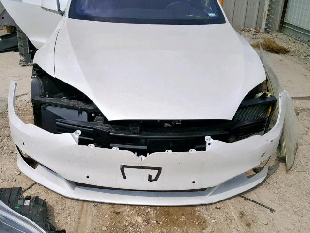 5YJSA1E45HF229665 - 2017 TESLA MODEL S WHITE photo 9