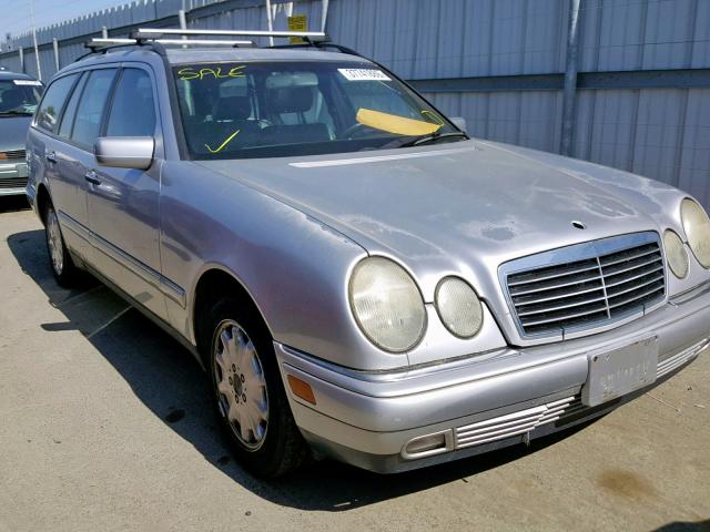 WDBJH65F9XA822196 - 1999 MERCEDES-BENZ E 320 SILVER photo 1