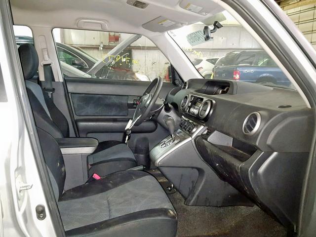 JTLZE4FE4CJ022864 - 2012 TOYOTA SCION XB 银色 照片 5